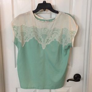 LC Lauren Conrad crop sleeve top
